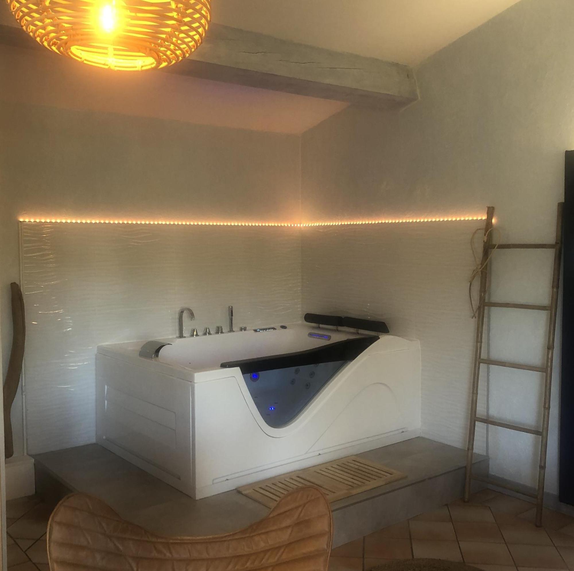Hotel Jas Neuf サント・マキシム 部屋 写真